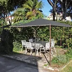 With A Parking Space - 5852