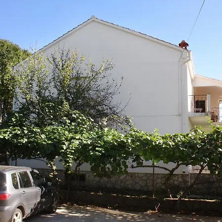 Appartement With A Parking Space - 5852 *