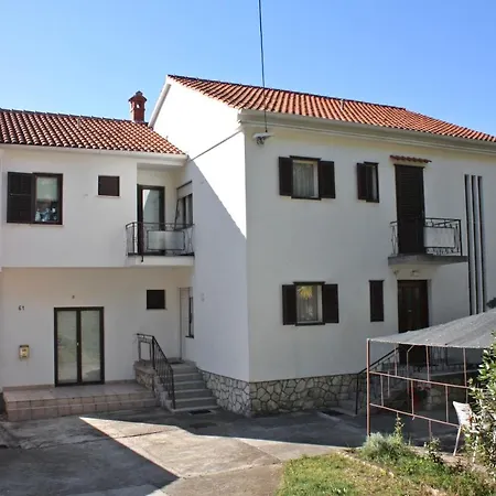 With A Parking Space - 5852 Appartement