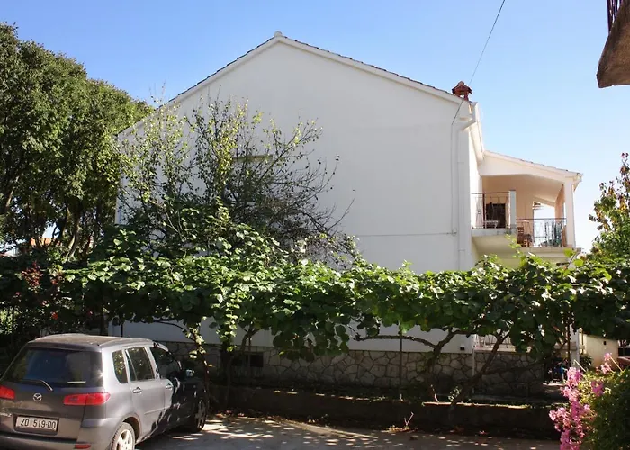 Appartement With A Parking Space - 5852 *