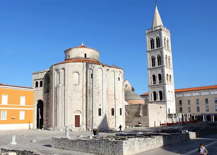 With A Parking Space - 5852 Appartement